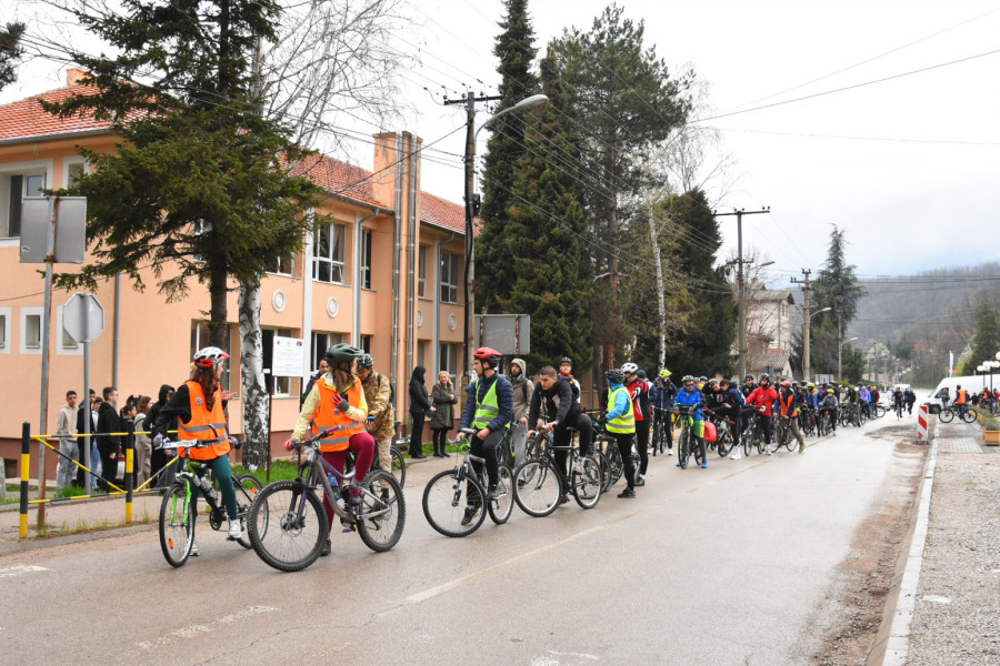 Dokaz ko vodi obojenu revoluciju: Do Strazbura na biciklima od 15.000 evra