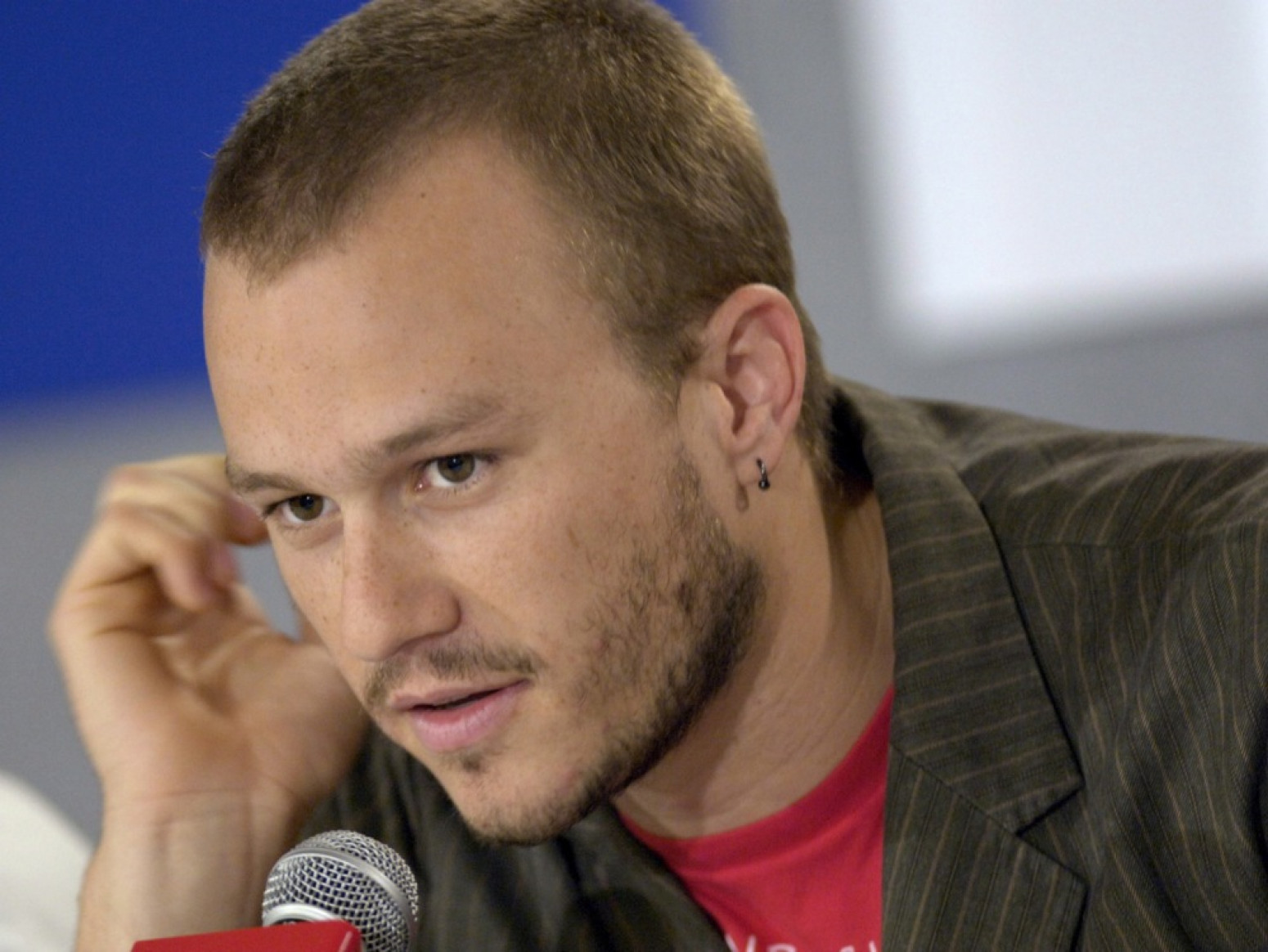 Čuveni glumac umro je na vrhuncu slave: O ovoj njegovoj ulozi ne prestaje da se priča VIDEO