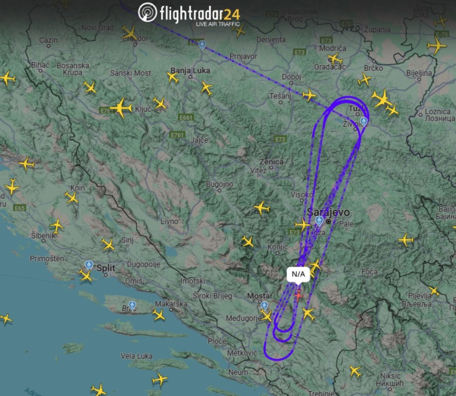 NATO avion kruži iznad BiH FOTO