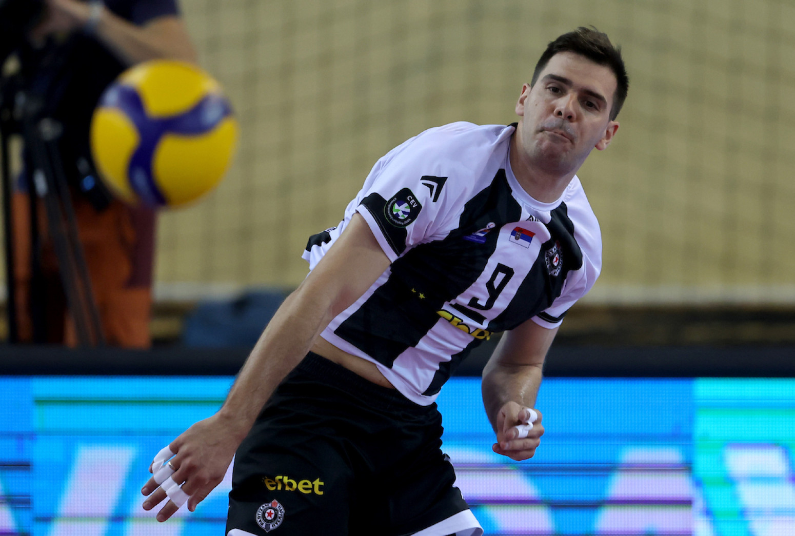 Velika drama u odbojkaškom derbiju – Zvezda izbacila Partizan!