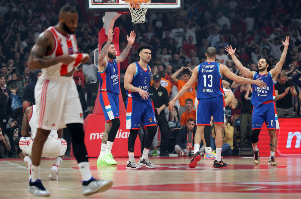 Zvezda oštećena protiv Efesa – greška sudija u poslednjem minutu FOTO