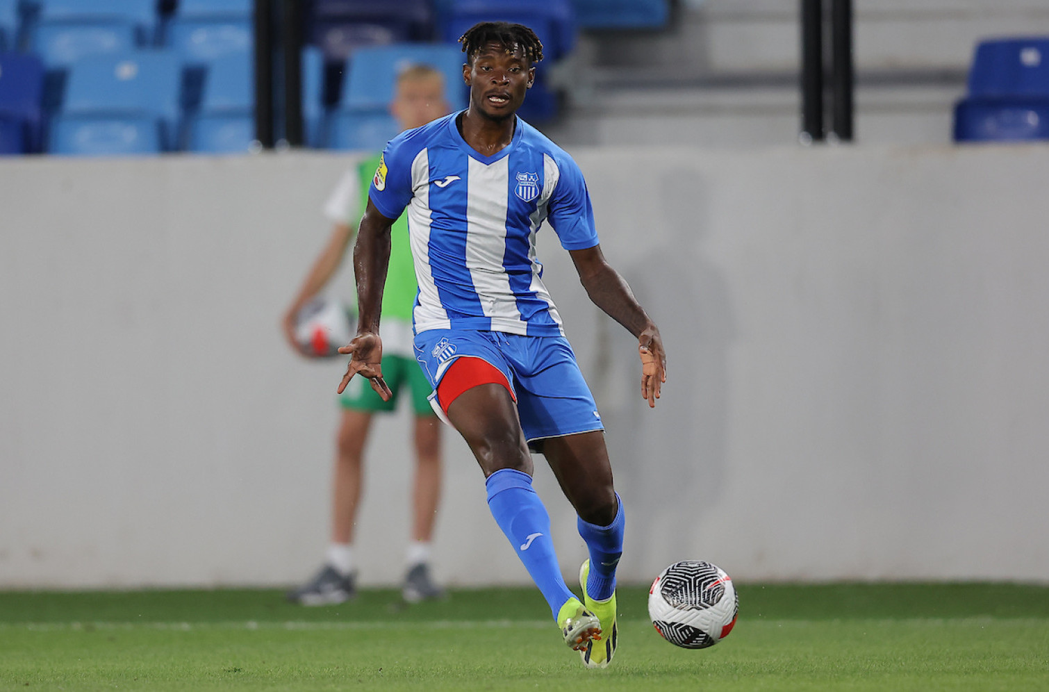 Ozbiljna povreda Zvezdinog fudbalera – dok je igrao protiv Zvezde