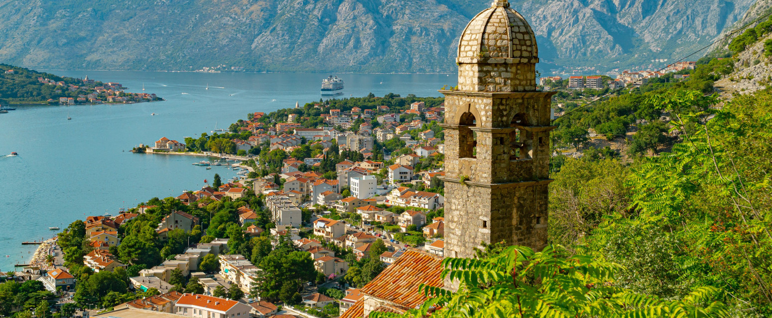 Crnogorci ostaju bez turista: Uvode im vize?