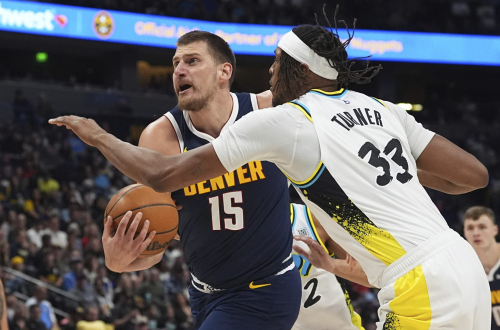 Jokića posle poraza pitali o helankama – iskreno se nasmejao, pa odgovorio u svom stilu VIDEO