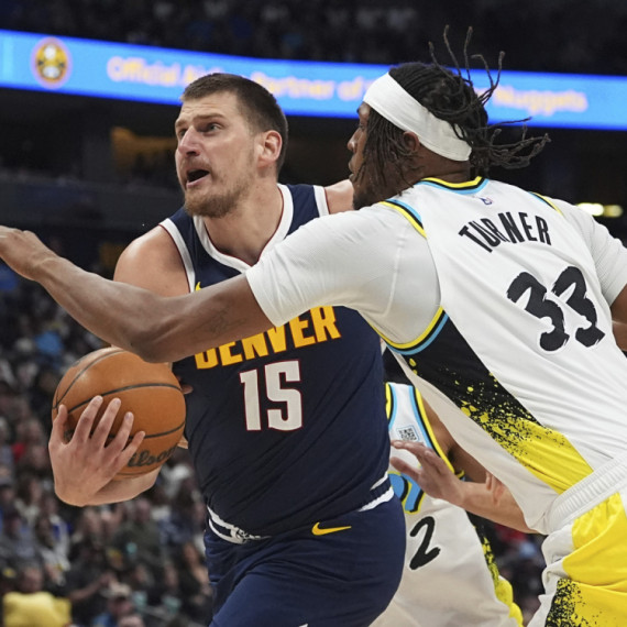 Jokića posle poraza pitali o helankama – iskreno se nasmejao, pa odgovorio u svom stilu VIDEO