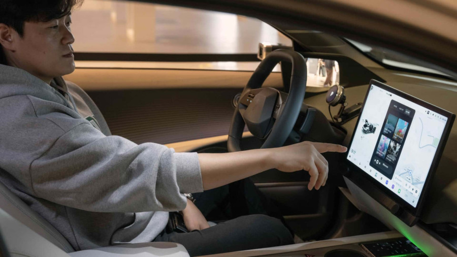 Car je go! Ekrani se ugrađuju da bi se smanjili troškovi