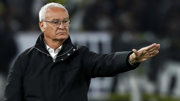 "Pre nego što umrem, želim da vidim svet van fudbala"