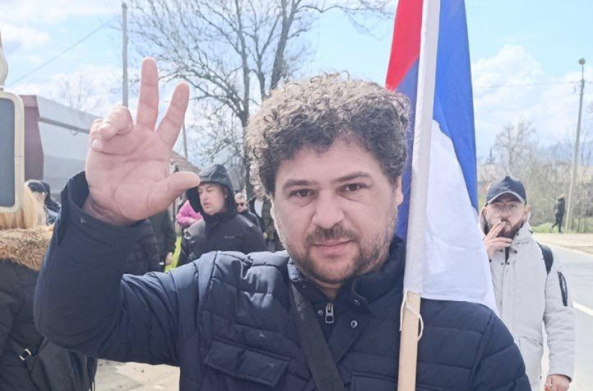 Nikola sa KiM pešači do Beograda: Na skup podrške Vučiću i Srbiji ispratila ga porodica