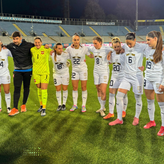 Srpkinje se poigravale u Novari – Matejić razbila Belorusiju, Mijatović "centurion" FOTO