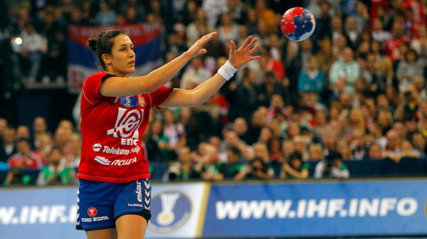 Emotivna Andrea Lekić: "Ovaj dres može mnogo da izdrži" VIDEO