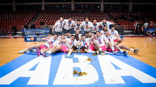 Nastavljena surova dominacija Meginih klinaca VIDEO