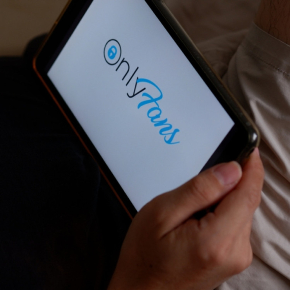 Only Fans uvodi veštačku inteligenciju? "Muškarci bi želeli da me vide u pozama koje ne mogu da uradim"