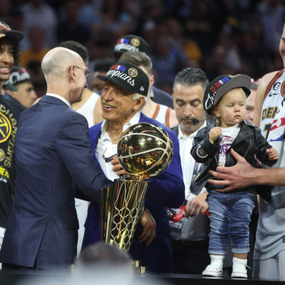 Vlasnik Denvera uveo "diktaturu"