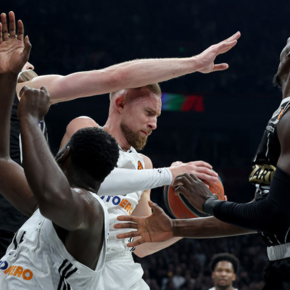 Musa odgovorio na skandiranje "grobara"