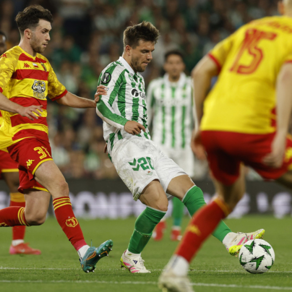 Betis i Fiorentina ostaju Čelsijevi glavni takmaci