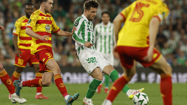 Betis i Fiorentina ostaju Čelsijevi glavni takmaci