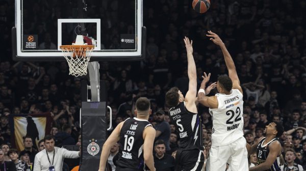 Tavares: "Imao sam težak dan"; "Možda su mislili da će lopta drugome" VIDEO