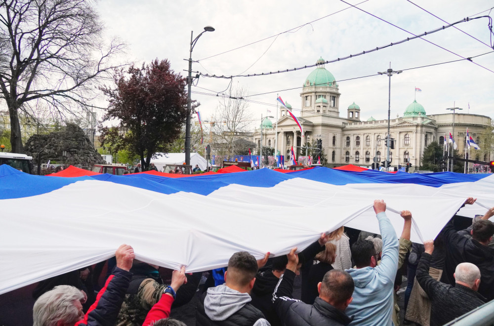Evo šta je obeležilo prvi dan svenarodnog skupa "Ne damo Srbiju"; Ovo su najlepši prizori FOTO