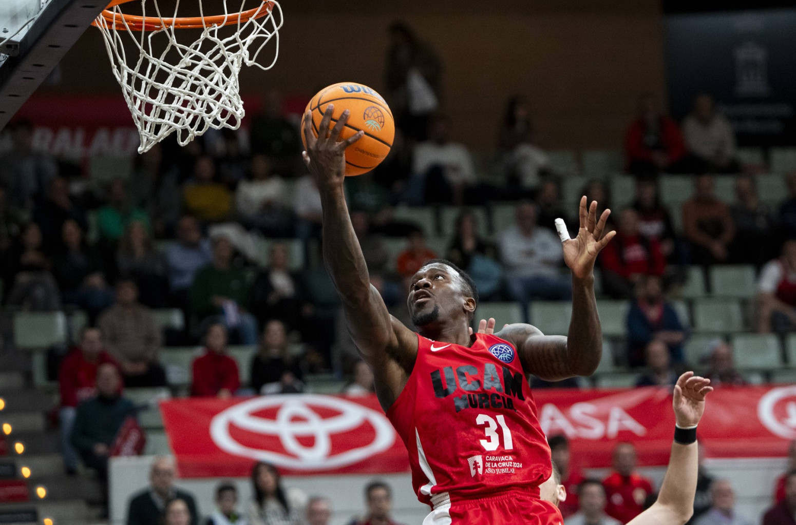 Bivšem košarkašu Zvezde prija Španija