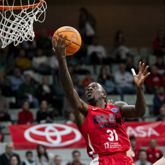 Bivšem košarkašu Zvezde prija Španija