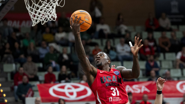 Bivšem košarkašu Zvezde prija Španija