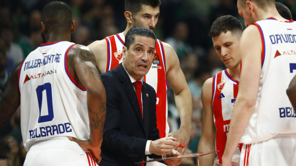 Sferopulos je prošlost – Zvezda sa drugim trenerom u Istanbulu