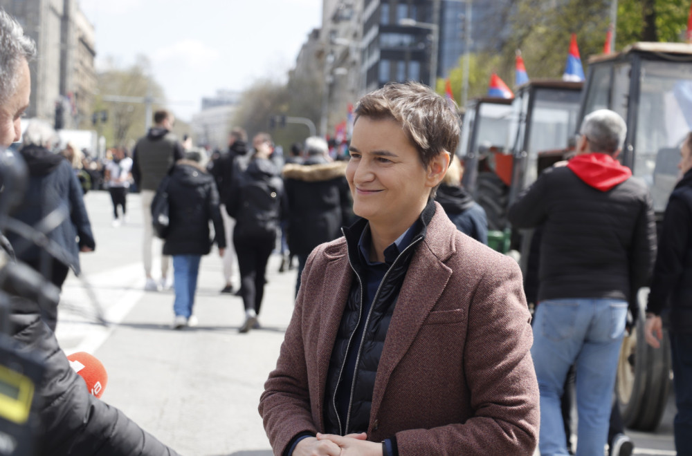 Brnabić: Ćaci misli svojom glavom i ne skače kad mu se kaže. I ja sam Ćaci FOTO