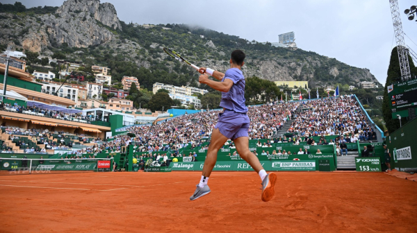 Alkaras komplikovao, ali prošao u finale Monte Karla