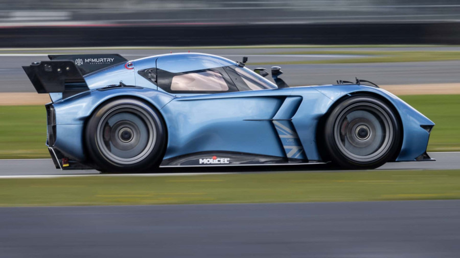 Kako je moguće?! Ovaj auto može da se vozi i naopačke FOTO/VIDEO