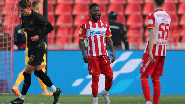 Zvezda se oglasila: "Kada je ruka, kada nije…" VIDEO