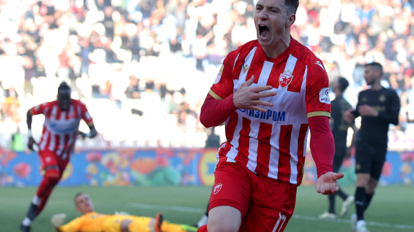 Zvezda preokretom srušila Partizan, uz puno kontroverzi VIDEO