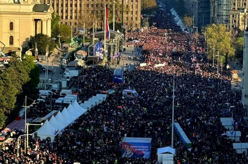 Vučić objavio fotografiju sa veličanstvenog skupa i poručio: Hvala, Srbijo FOTO