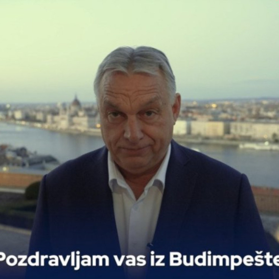 Ovo je Orbanova poruka koja je emitovana na skupu: Dragi Aleksandre, drage srpske patriote, računajte na nas