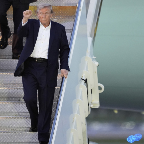 Kraj rata? Oglasio se iz aviona: Očekujte vesti vrlo brzo