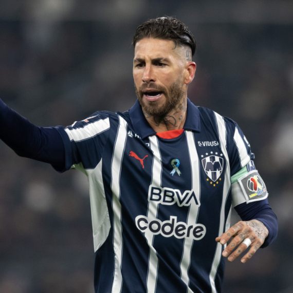 Golman okrenut leđima čekao penal Ramosa – u Meksiku je ludo VIDEO