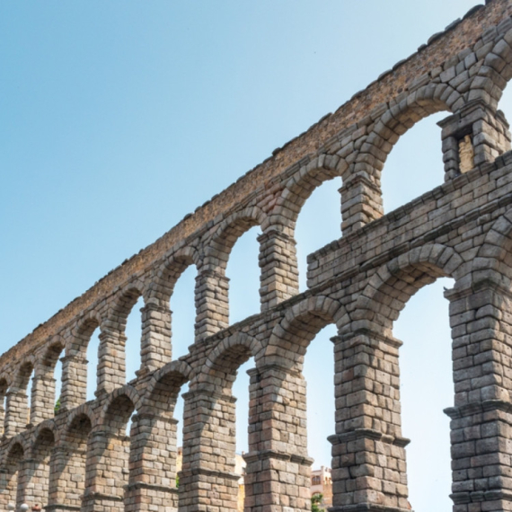 Britanski turista poginuo prilikom pada sa ruševina rimskog akvadukta