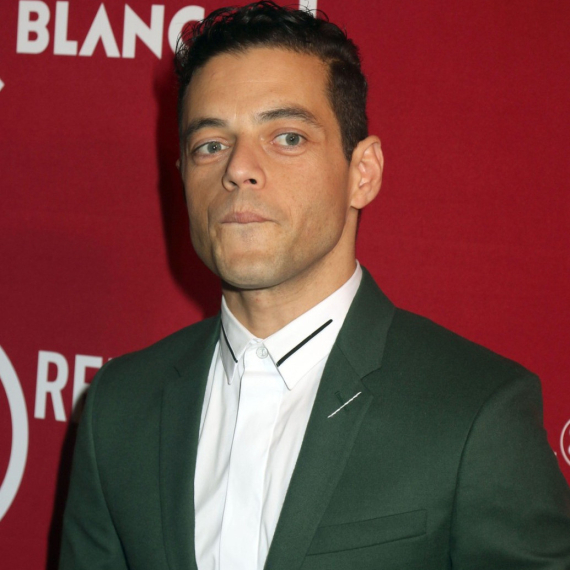 Holivudski glumac ostao bez devojke koja "nije ni žensko, ni muško" FOTO