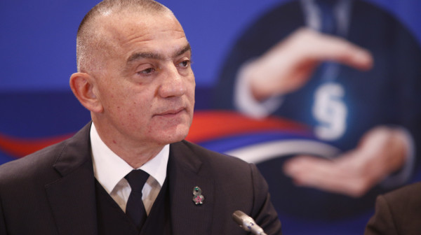 Vujić zahteva hitno stavljanje van snage nezakonitih rešenja predsednika VST