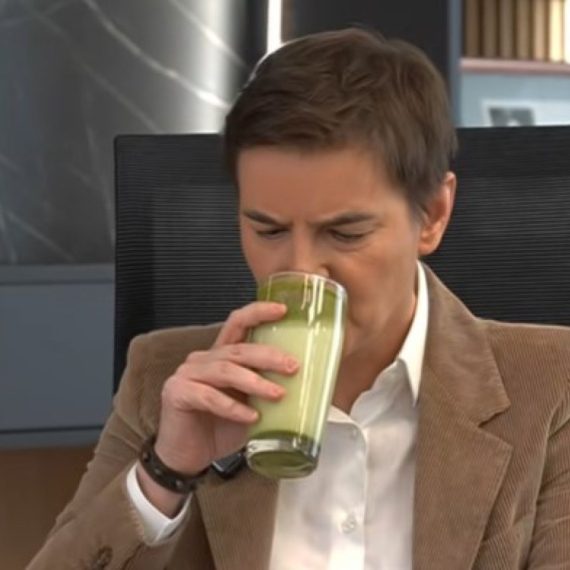 "Ko se lača mati..."; Brnabić se našalila na svoj račun na TikToku: Što je gadno VIDEO