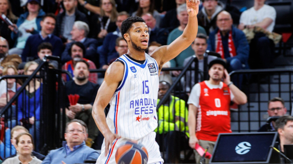 Udarac za Efes: Bivši košarkaš Partizana propušta plej-of seriju?