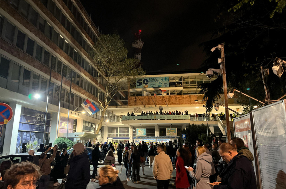 Blokaderi pokušavaju novi napad na RTS FOTO/VIDEO