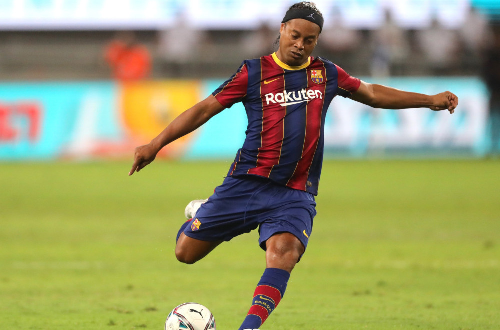 Fudbalsku zvezdu prati 77 miliona ljudi, njegovi potezi su ušli u istoriju: Stiže u Beograd VIDEO