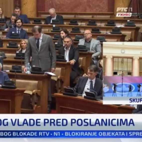 Lazović tvrdi da mandatar Đuro Macut preti?! Čime, zakonima? VIDEO