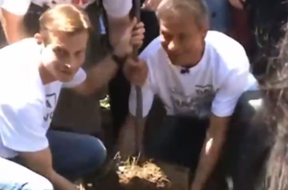 Kanadski glumac povezan sa Srđom Popovićem: Rob Stjuart bi da sprovodi obojenu revoluciju VIDEO