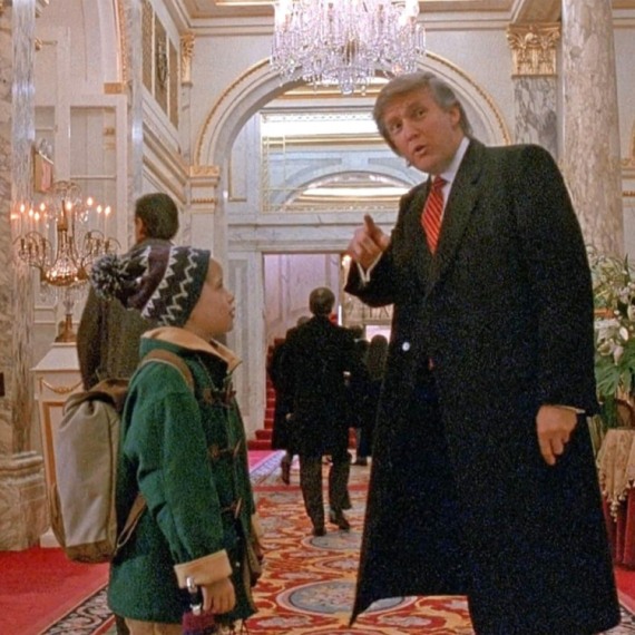 Reditelj filma "Sam u kući" želi da obriše scenu sa Trampom: "Ne smem to da uradim, deportovaće me"