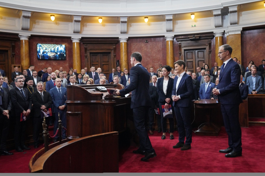 The new Government of Serbia was elected; Members took the oath in the presence of President Vučić PHOTO/VIDEO
