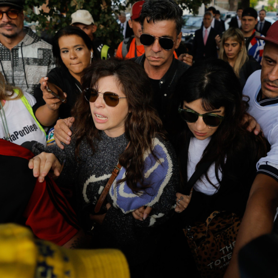 Šokantne tvrdnje Maradonine ćerke: "Soba je smrdela na urin"