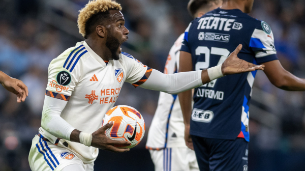 Igrač se ubio, klub nije odložio meč – navijači besni