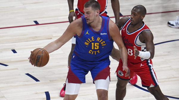 Jokić u bizarnoj situaciji: "Oni mogu, a ja ne" VIDEO