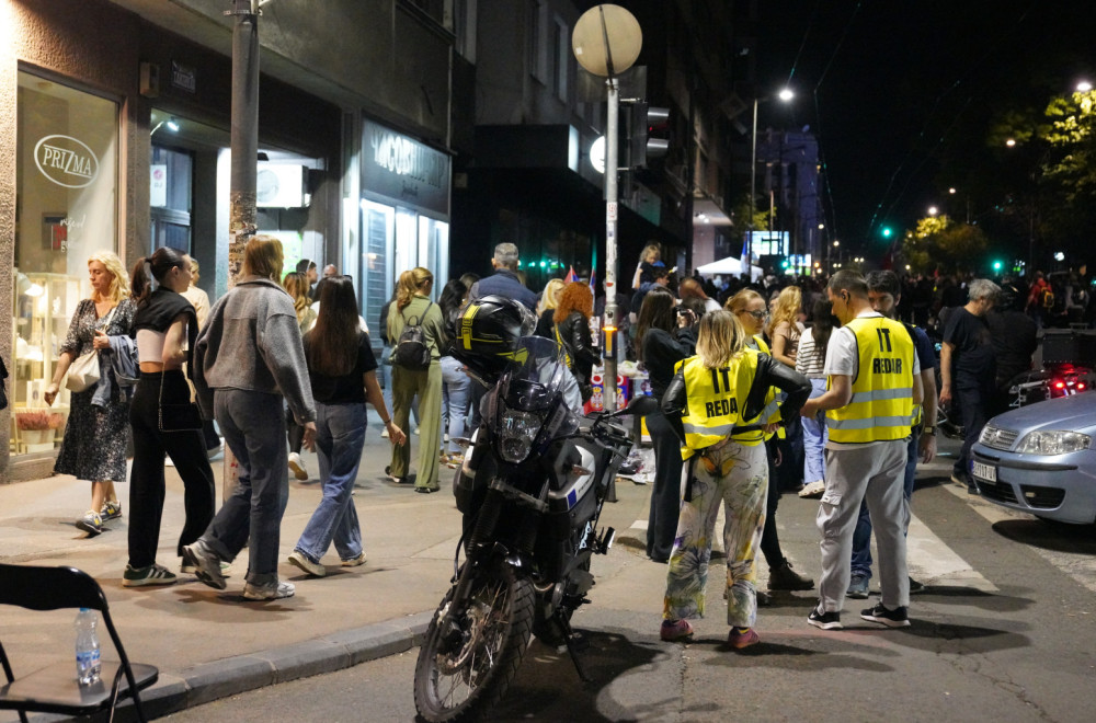 Blokaderi dobili zamenu, a zaposlenima u RTS-u ne daju da rade i da budu sa svojim porodicama